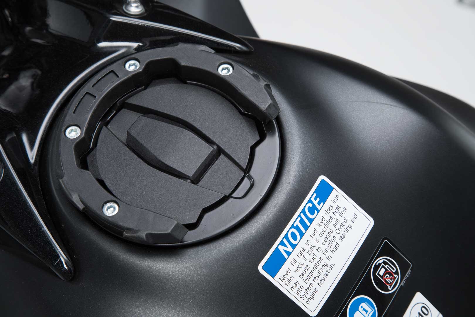 SW-Motech EVO Tankring Noir. pour Kawasaki Versys X300 (16-)