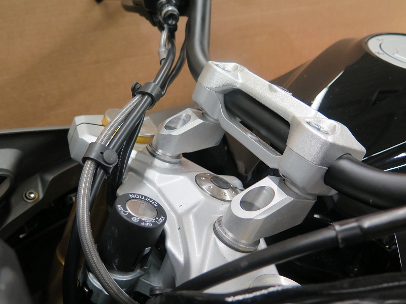 Adaptador de manillar elevación de 40 mm incluido ABE para BMW G310R G310GS