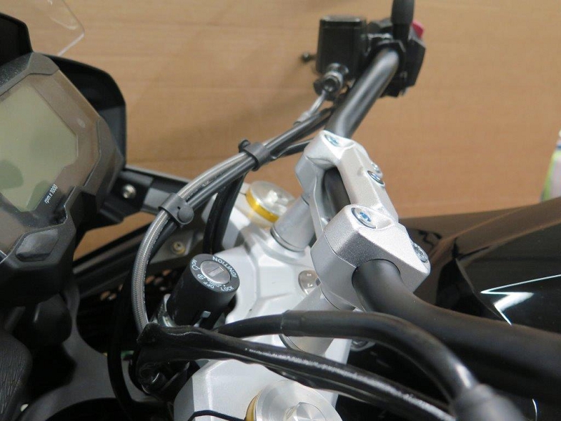 Adaptador de manillar elevación de 30 mm incluido ABE para BMW G310R G310GS