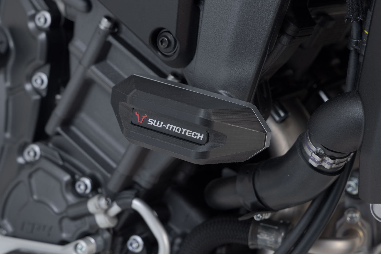 Kit de Sturzpad SW-Motech Negro para Yamaha MT-10 (21-)