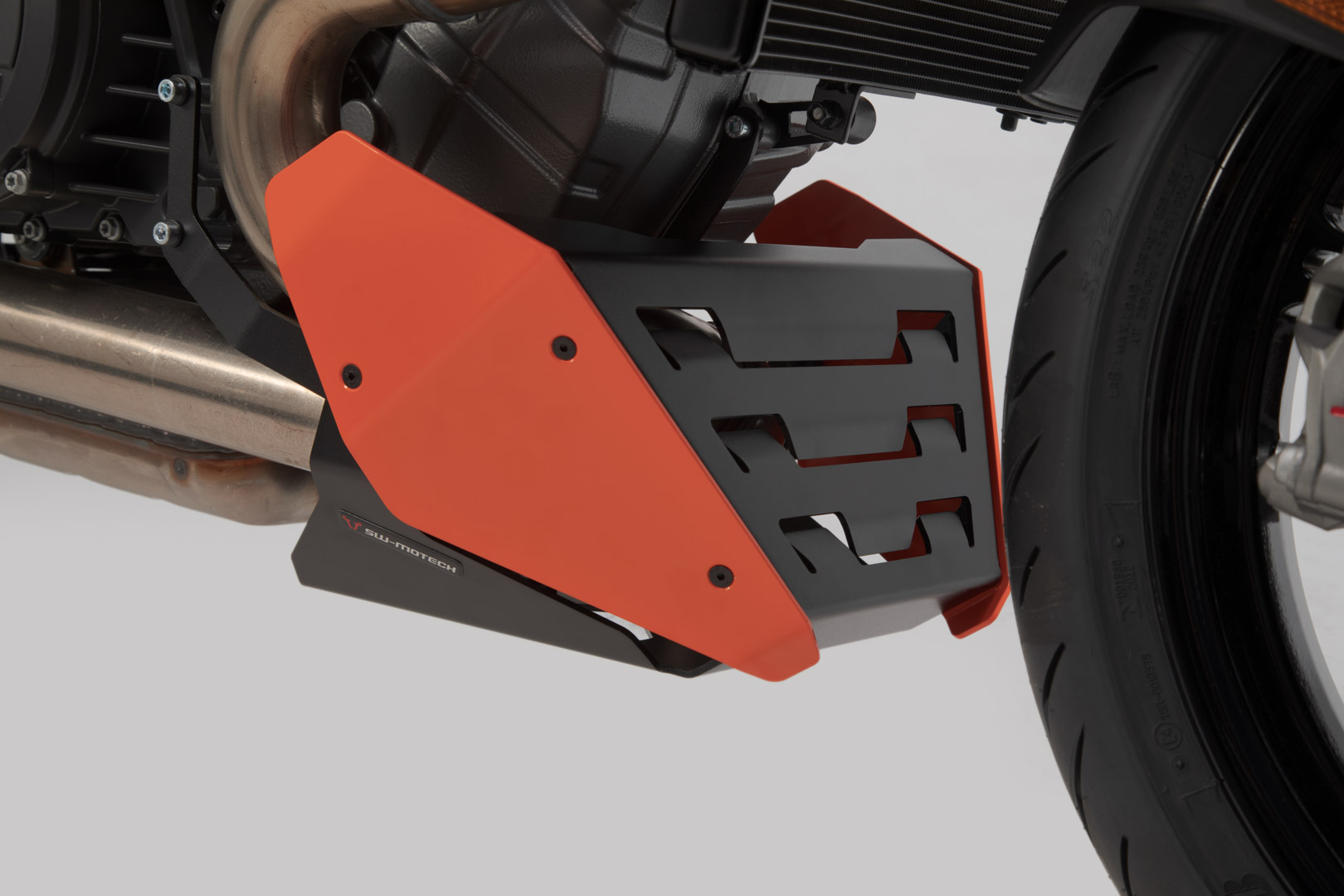 SW-Motech Bugspoiler Orange / Noir pour KTM 1290 Super Duke R / Evo (19-)