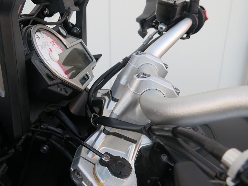 Aumento de manillar con desplazamiento 28mm más alto 10mm más cerca ABE para BMW S1000XR hasta 2019