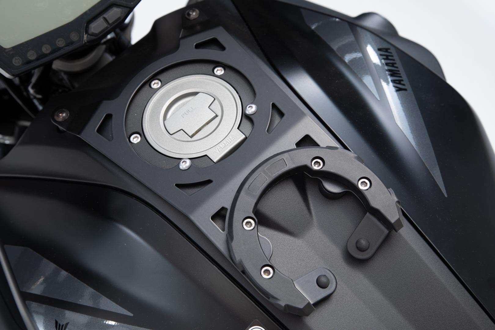 SW-Motech EVO Tankring Noir pour Yamaha MT-07 (18-20)