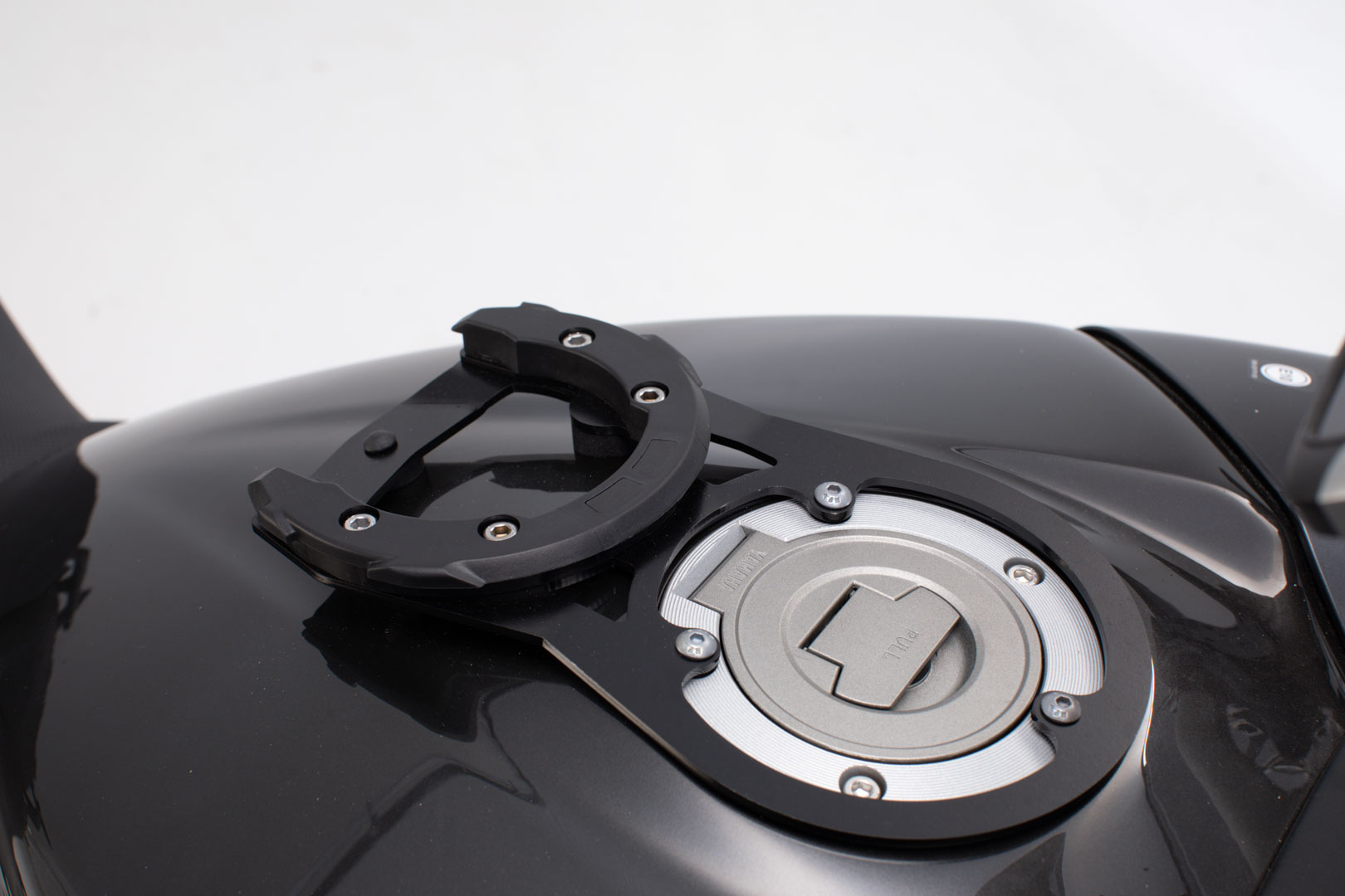 SW-Motech EVO Tankring Noir pour Yamaha Niken (18-)