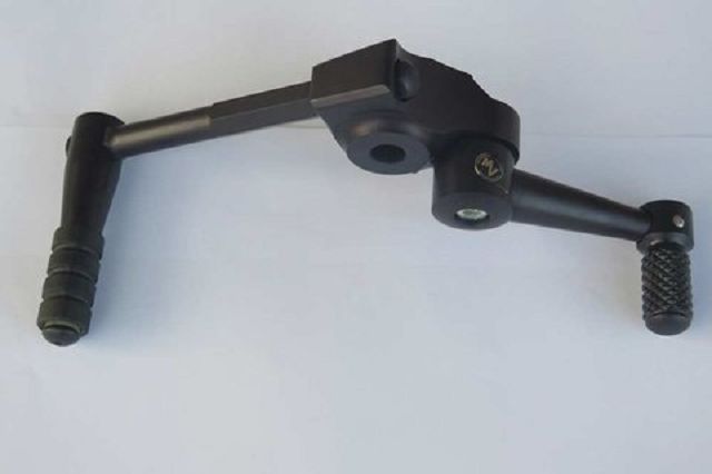 adjustable shift lever for the BMW K34 R18 R1800