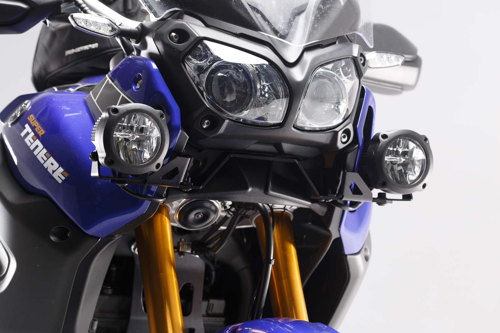 Soporte de faro SW-Motech negro para Yamaha XT1200Z Super Ténéré (14-)